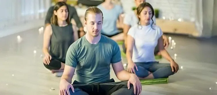 Les techniques avancées de méditation de l'art du silence, les méditations profondes, les mudras et les pranayamas