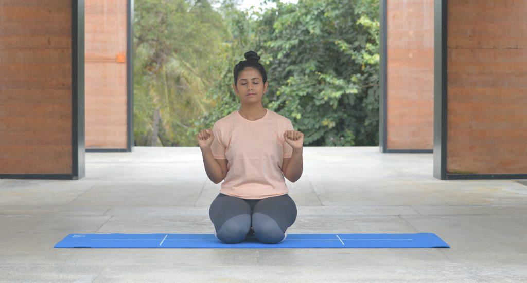 bhastrika pranayama yoga