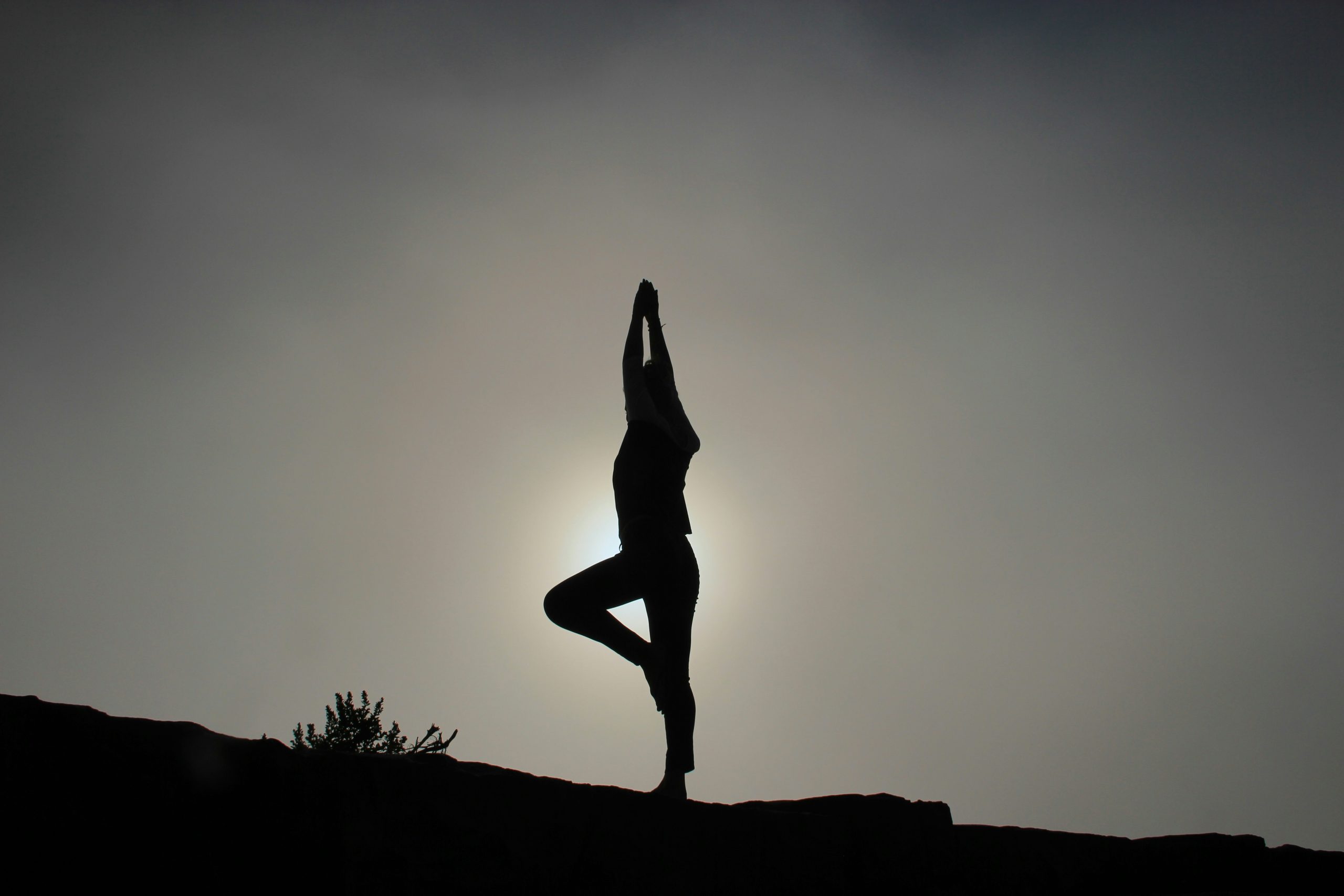 Girl-doing-online-yoga