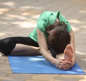 janu shirsasana One-Legged Forward Bend