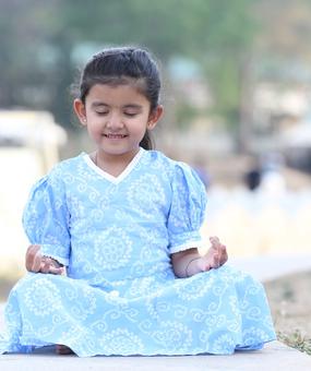 How to teach meditation to your kids