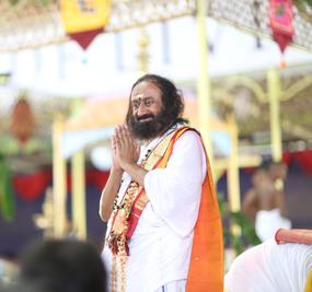 Navaratri-Puja-Gurudev